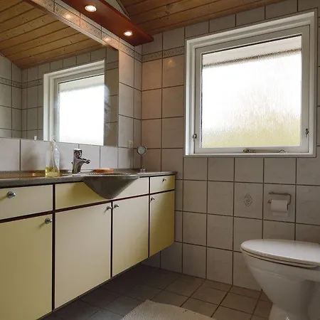 Casa de Férias Two-bedroom Holiday In Skalskor